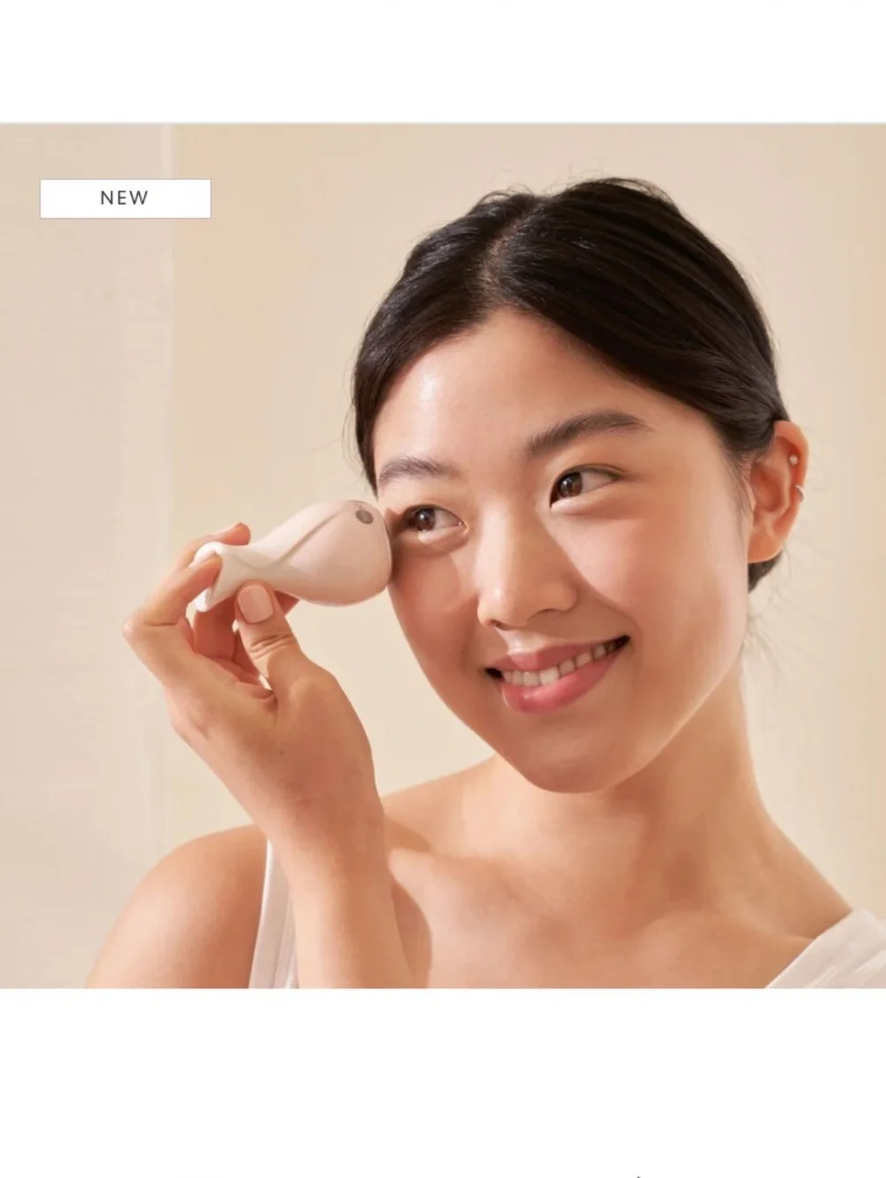 🎉2•$13/3•$18🎉 SKIN INC Cryo-Ice Sake Roller Blush Edition